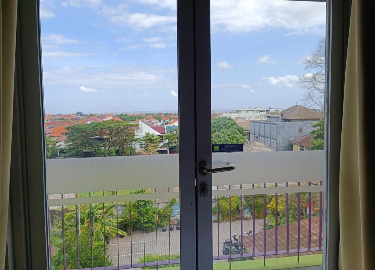 Ibis Styles Bali Denpasar Hotell Exteriör bild