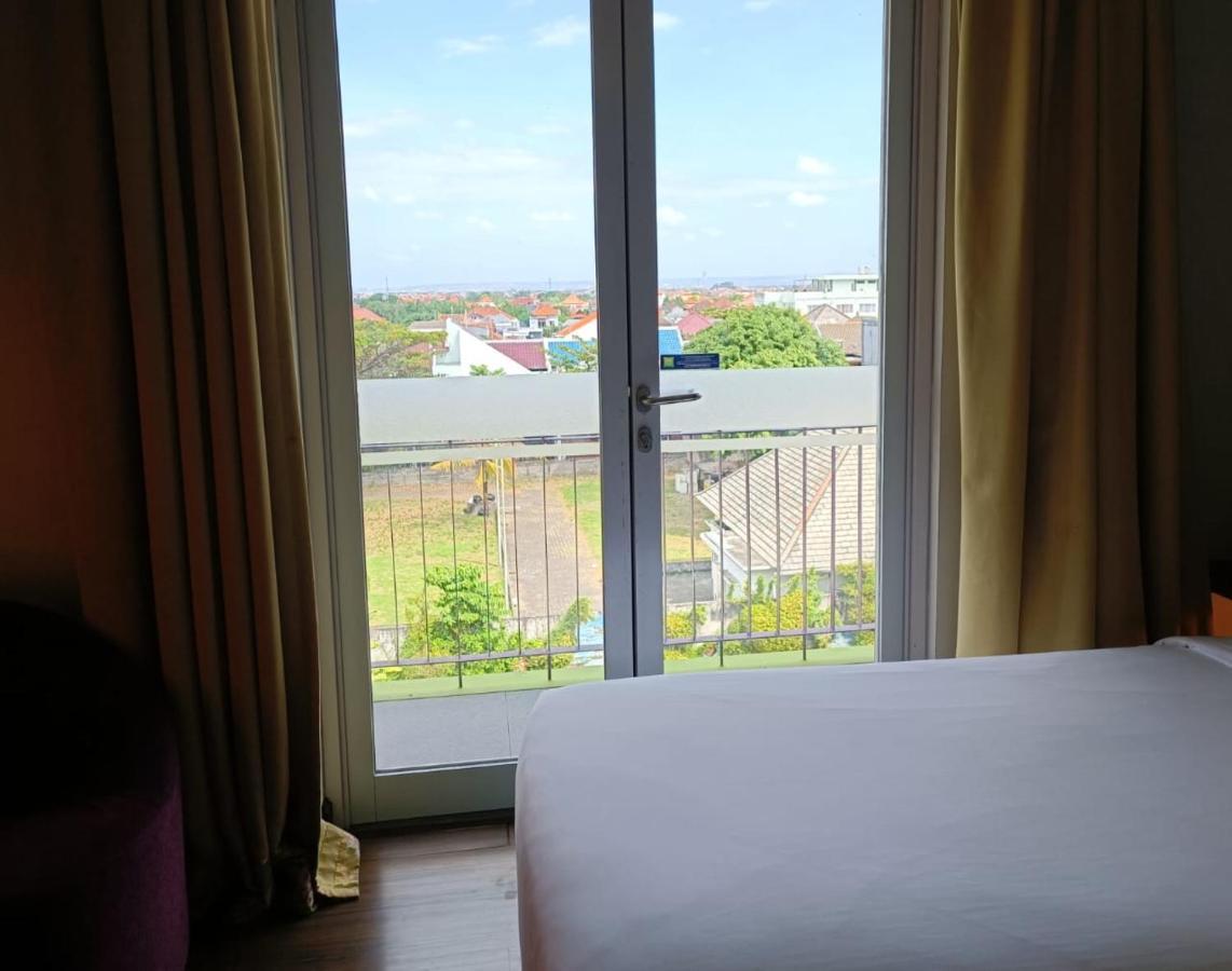 Ibis Styles Bali Denpasar Hotell Exteriör bild