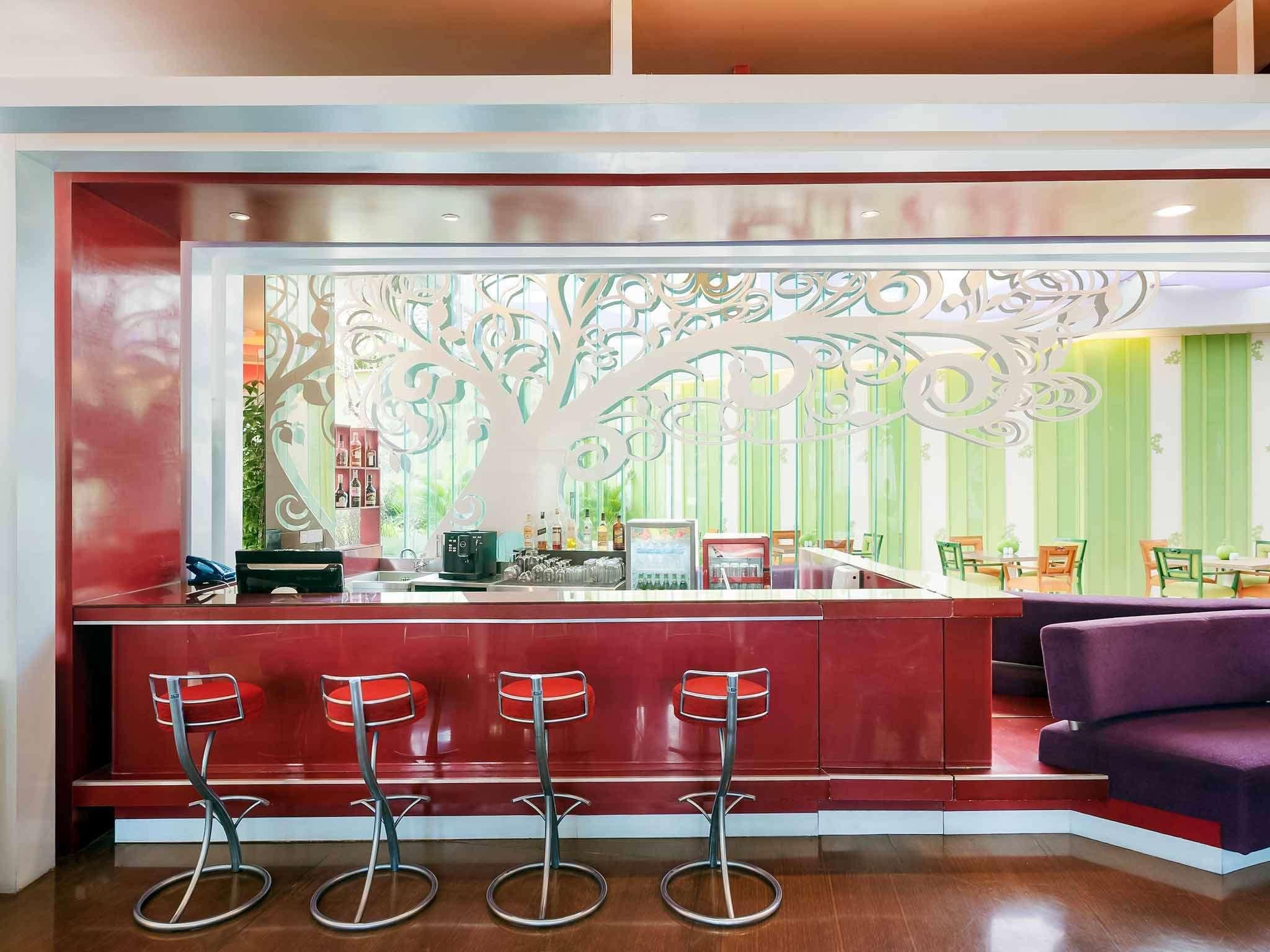 Ibis Styles Bali Denpasar Hotell Exteriör bild